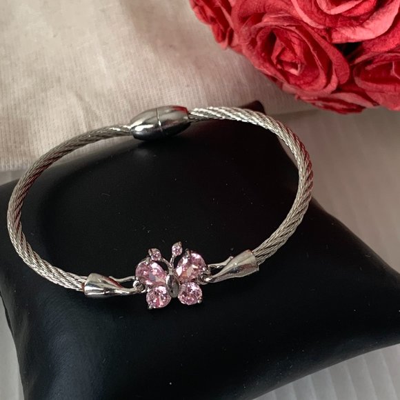 NEW Pink Crystal Butterfly Cable Bangle Bracelet - Picture 2 of 5